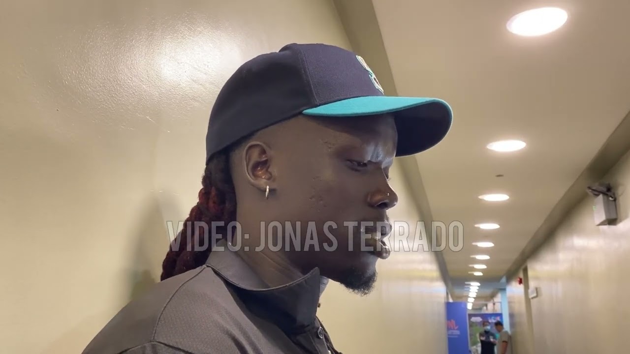 Нуни Омот после своего дебюта в качестве легионера команды Magnolia Hotshots