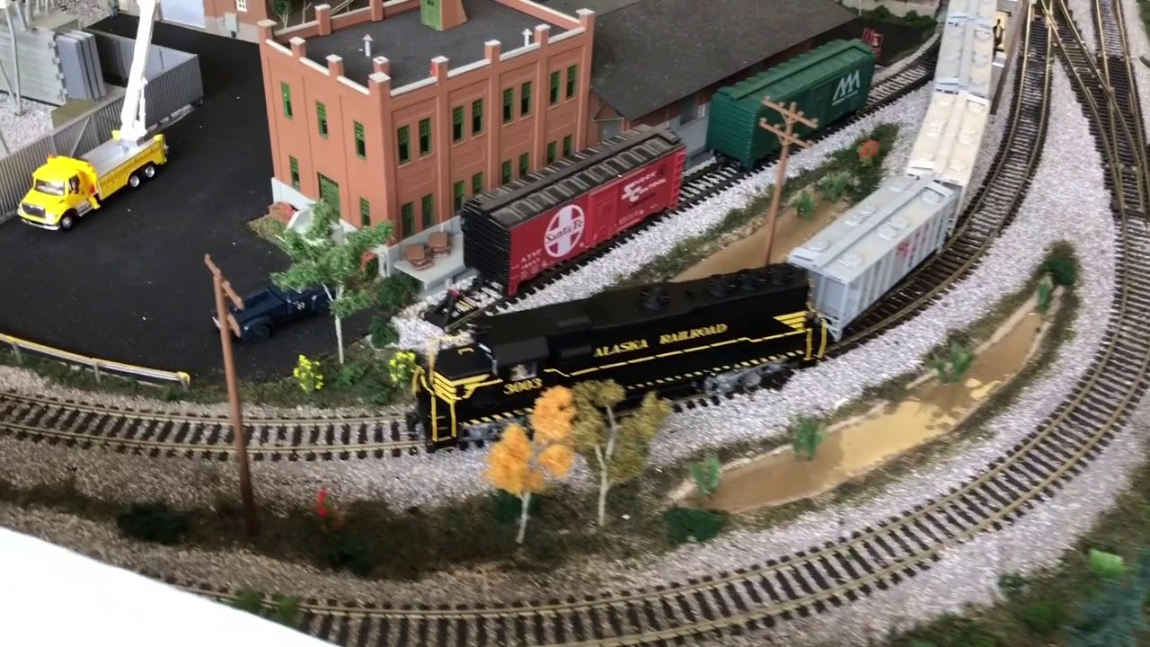 My 4x8 x 2 HO Garage Layout Walk Around Updated