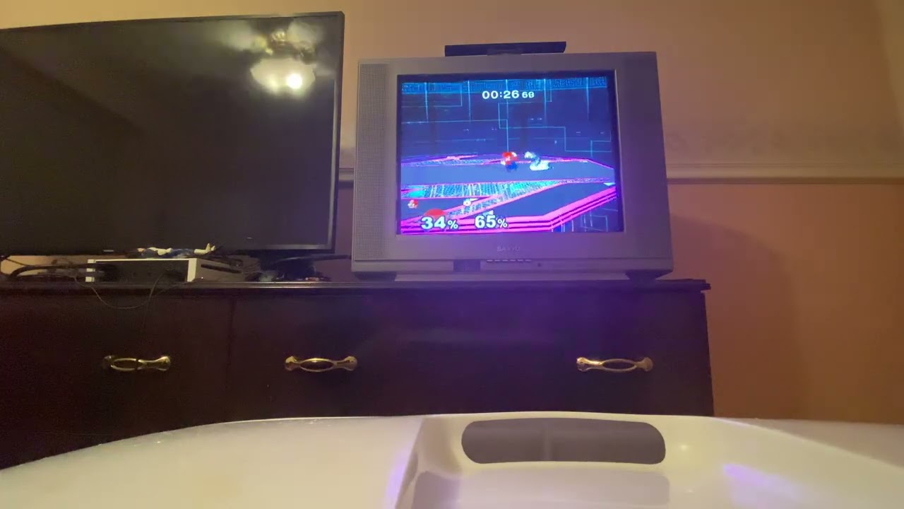 Super Smash Bros Melee Gameplay on a Sanyo CRT TV (Mario Vs Zelda)
