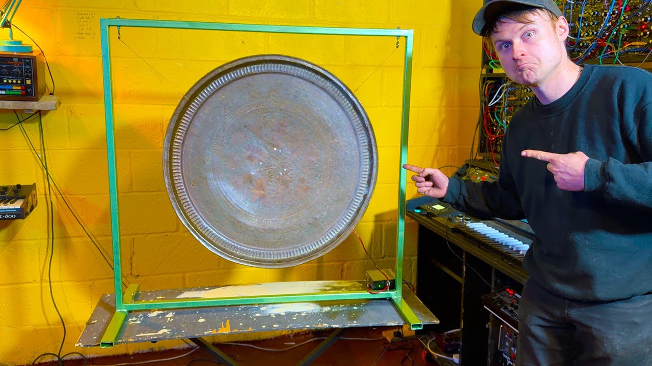 BELIEVE IT OR NOT, This Decorative Plate. IS A SPEAKER.