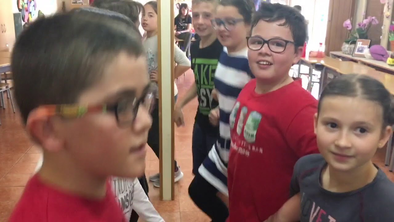 Catalonia dancing the Sardinian dance
