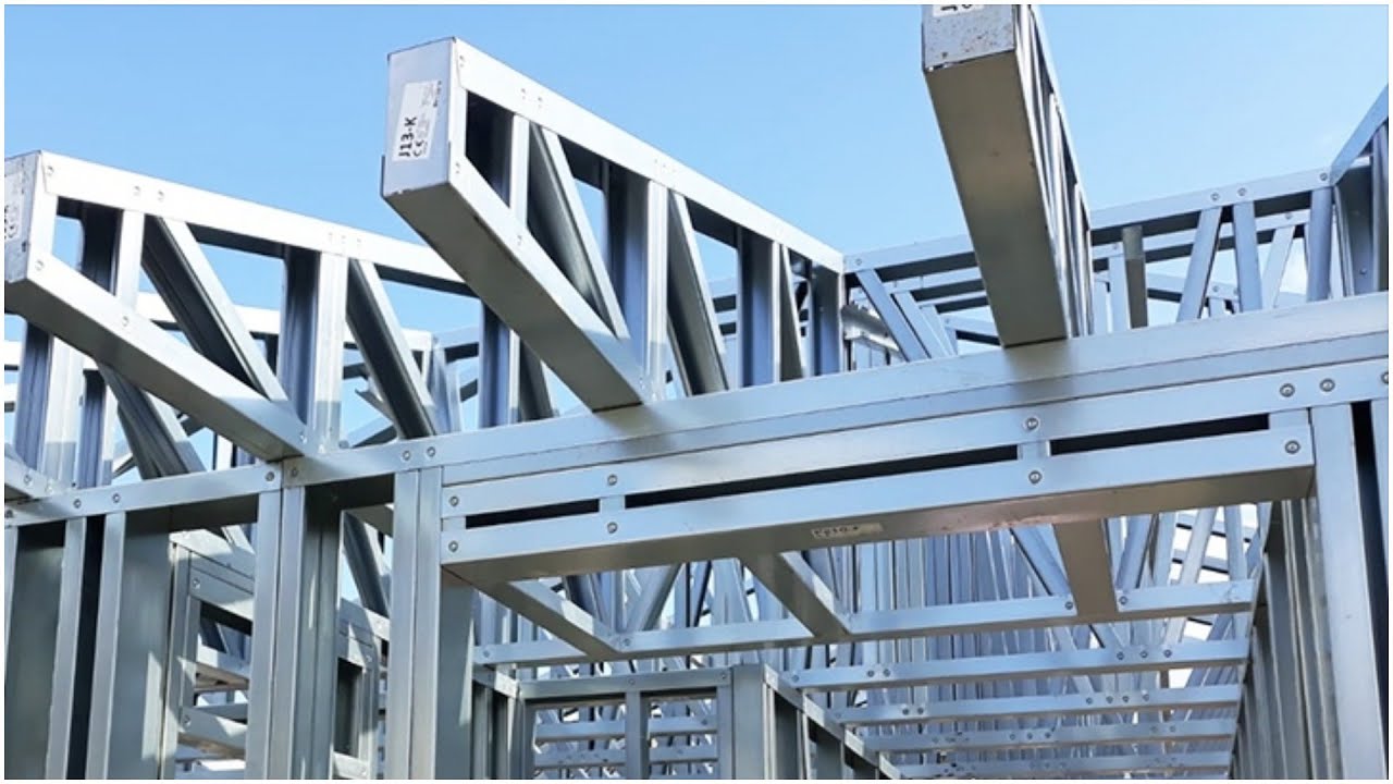 Light gauge steel building system with lightweight concrete insulation