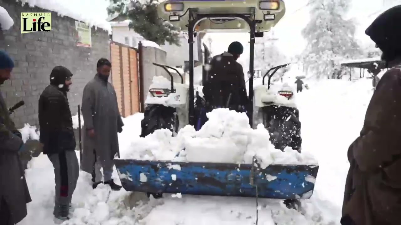 Snowfall in Chadoora