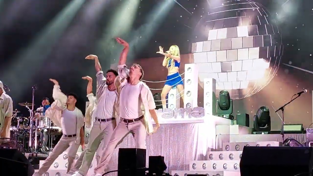 Ana Mena me he pillado x ti Vigo