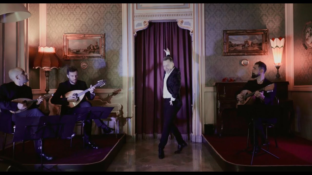 'La Danza' - G. Rossini | Vincenzo Capezzuto & Motus Mandolin Trio (Official video)
