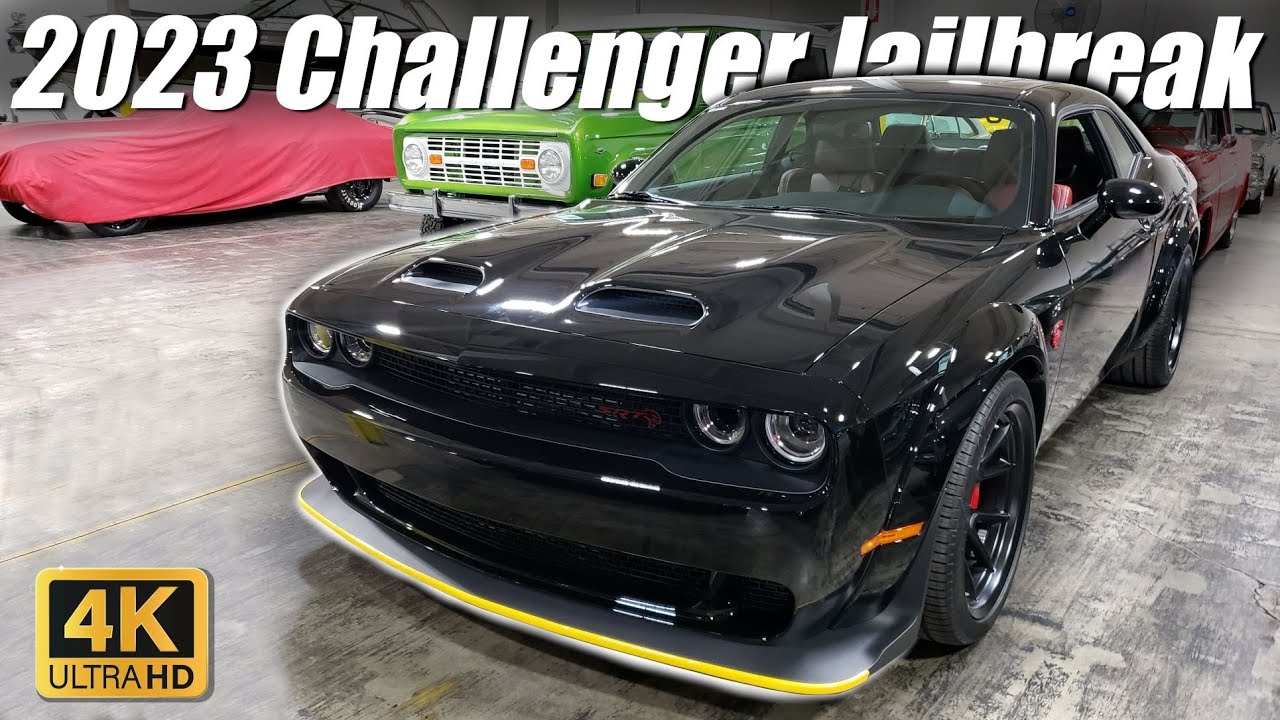Dodge Challenger SRT Hellcat Redeye Widebody 2023 года выпуска с пробегом в стиле джейлбрейк на п...