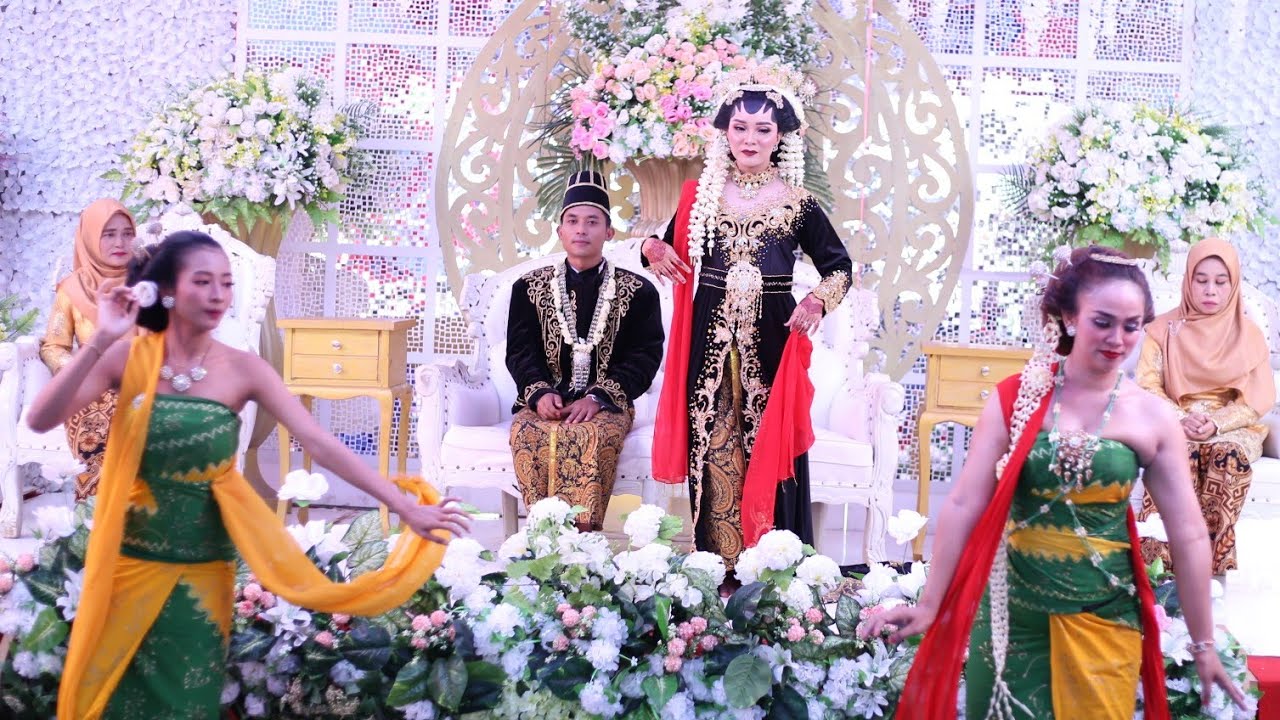 Pengantinya Ikut Tari Gambyong 
