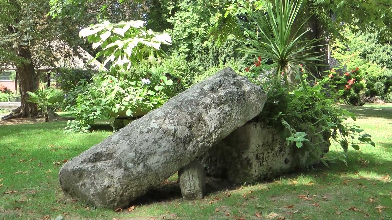 LE Jardin public Aristide Briand DE LOUVIERS