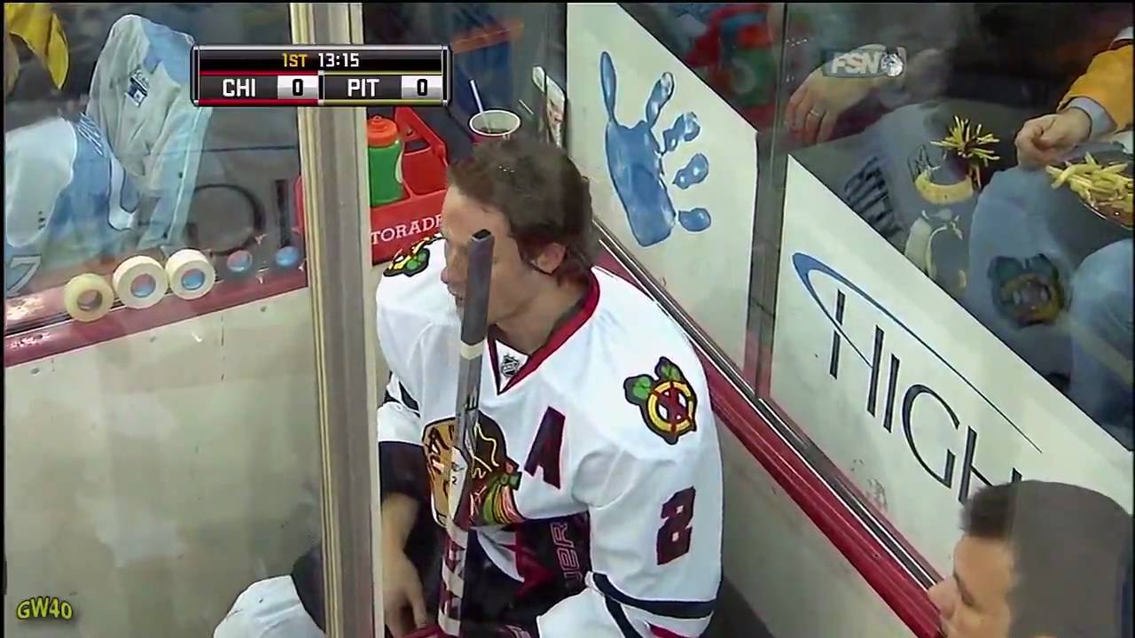 Duncan Keith's Head Shot On Matt Cooke (12-5-2009)