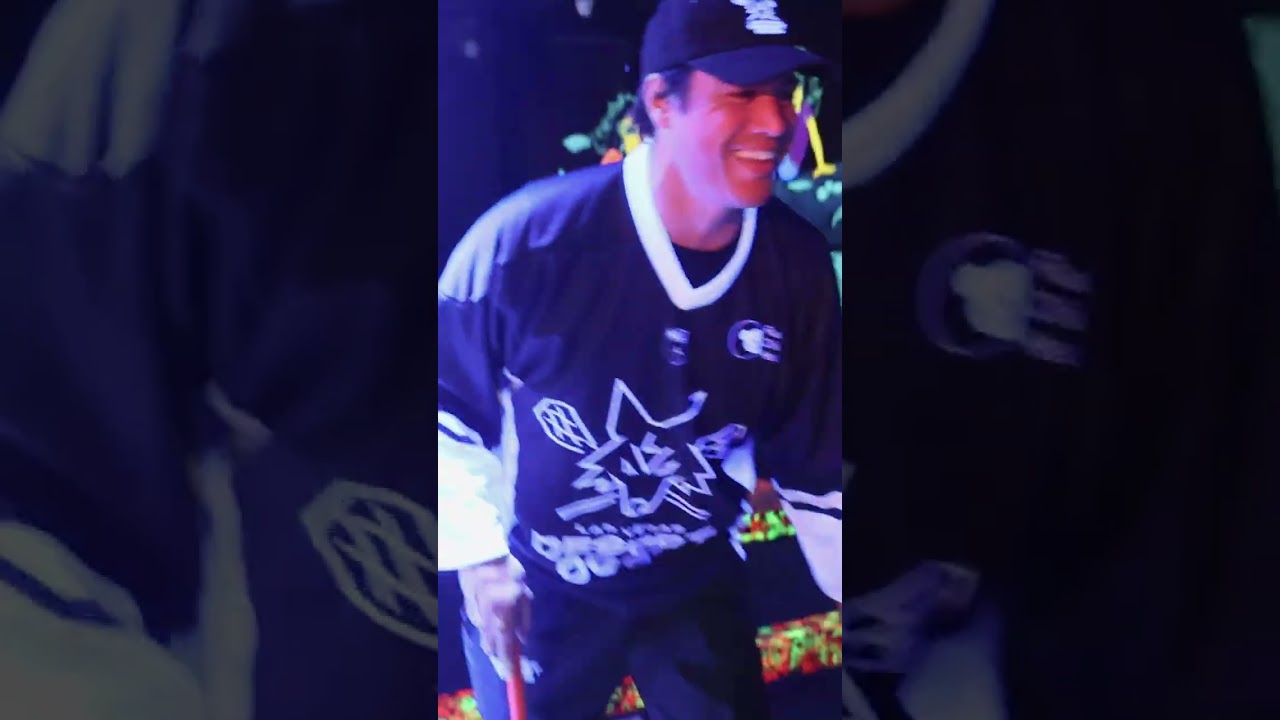 Dogs at KISS Mini Golf Before MINIKISS🎸⛳️