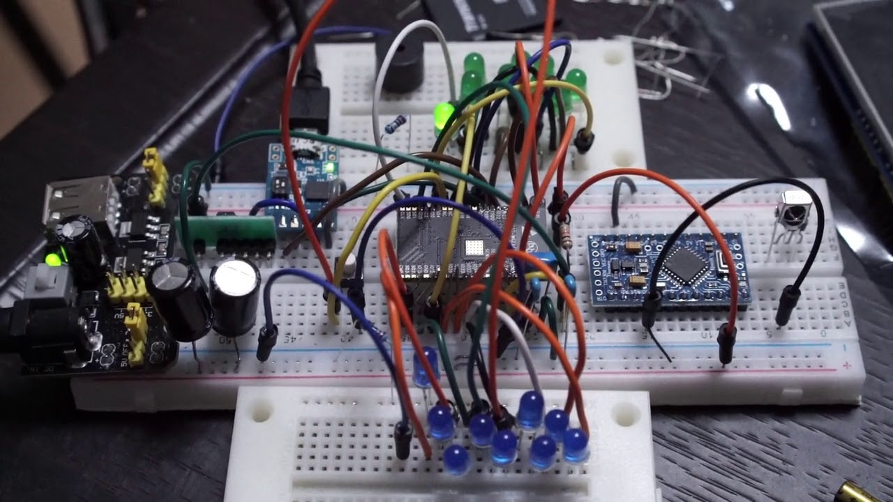 ESP32-WROVER、全ピンLED点灯テスト
