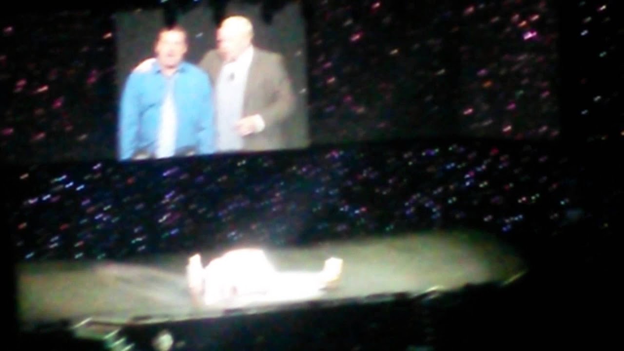 Still Game Live: Pot of Pish Scene (Not in TV edit)