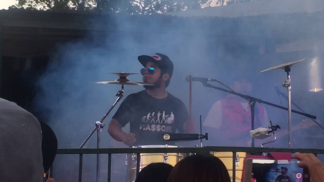 ERICK Y GRUPO MASSORE - LA TABLITA