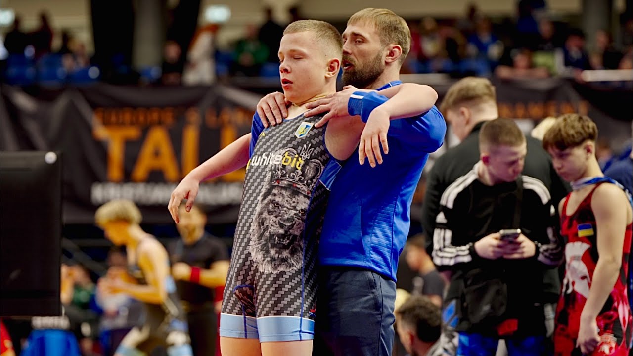 U15 Vyacheslav Astakhov (UKR) vs Ivan Zimenko (UKR) 57kg. Greco-r boys youth wrestling tournament.