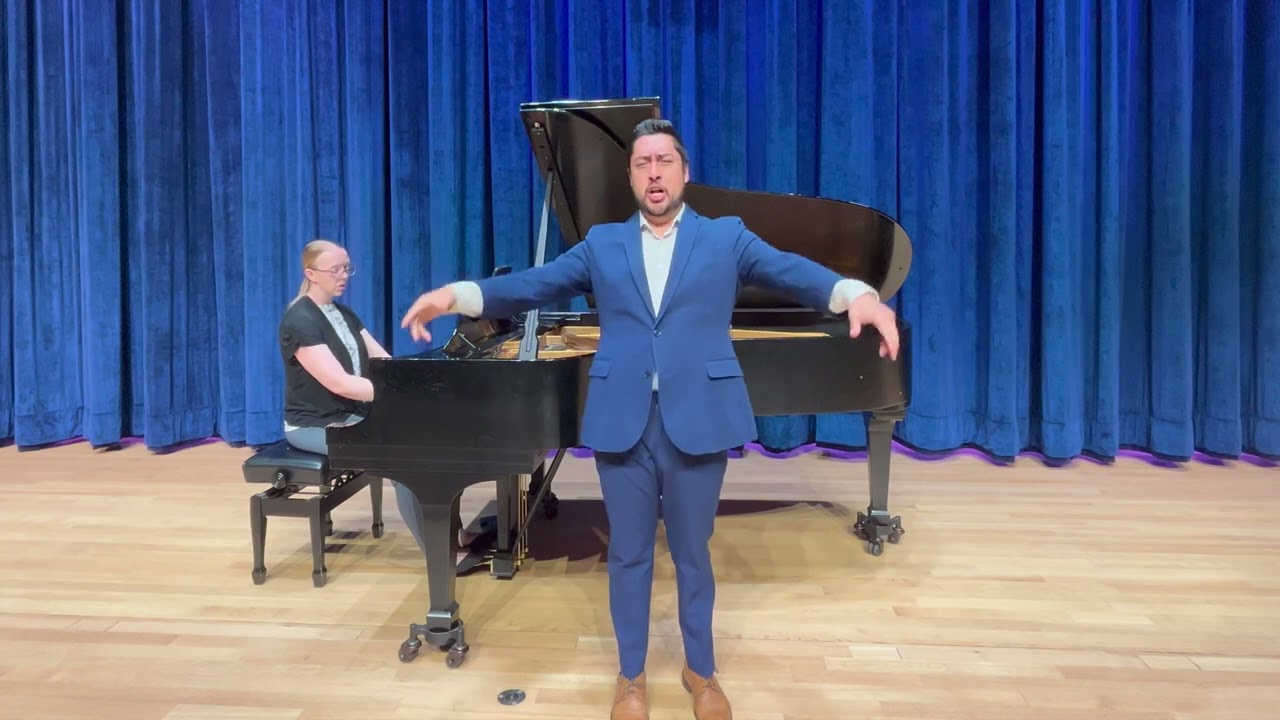 Largo al factotum - Armando Contreras, baritone