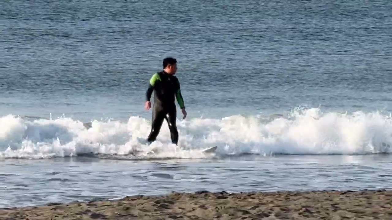 湘南　辻堂　サーフィン　おっさん