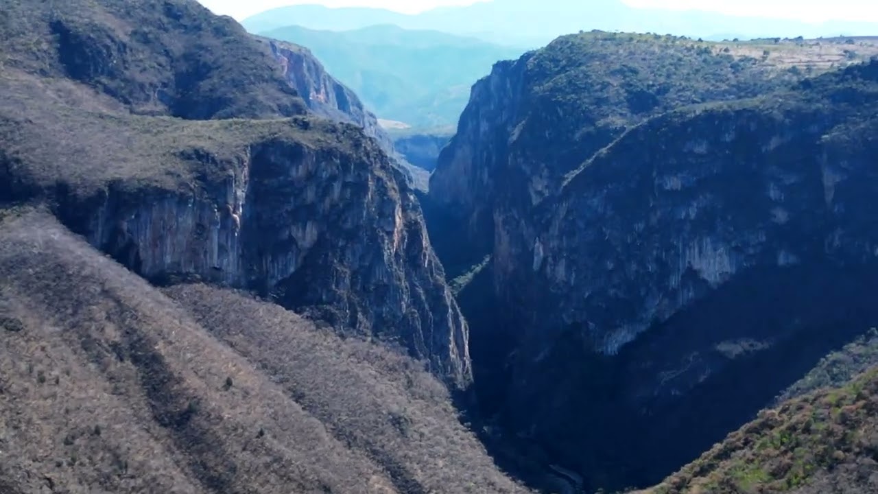El Boquerón Santo Reyes Tepejillo Oax.  4K