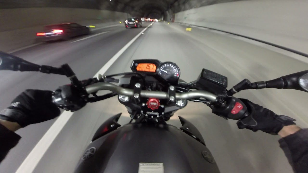 XJ6 CORTANDO GIRO NO TUNEL