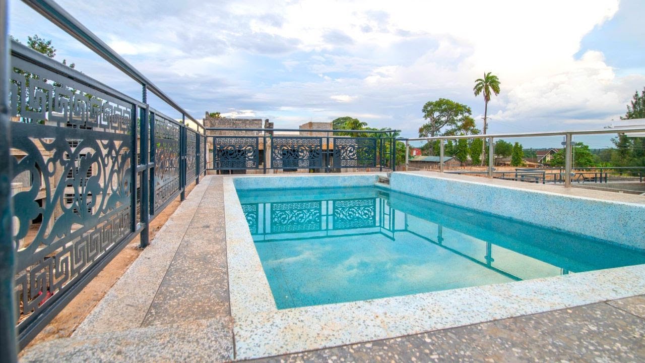 Stunning 4-Bedroom Villa near Thika Greens Golf Estate | Rooftop Pool & More