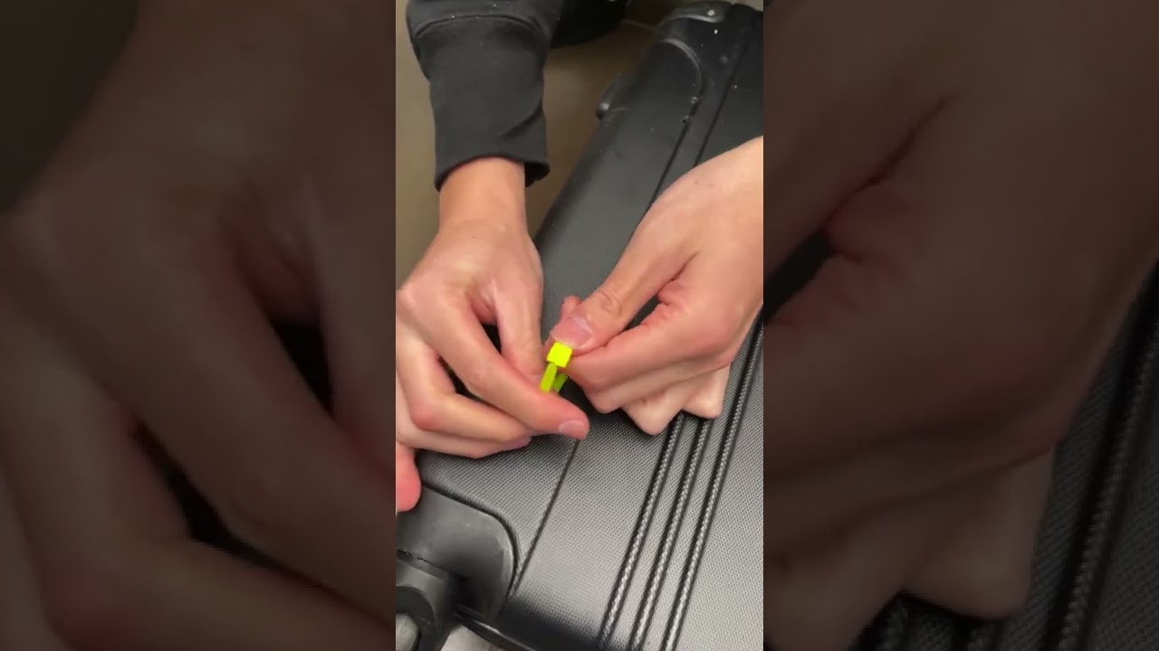 Авиакомпании не хотят, чтобы вы делали ТАК со своим багажом!🤯 #Шорты