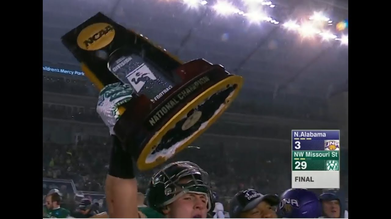 Northwest Missouri State vs North Alabama 2016 Division II Football Championship