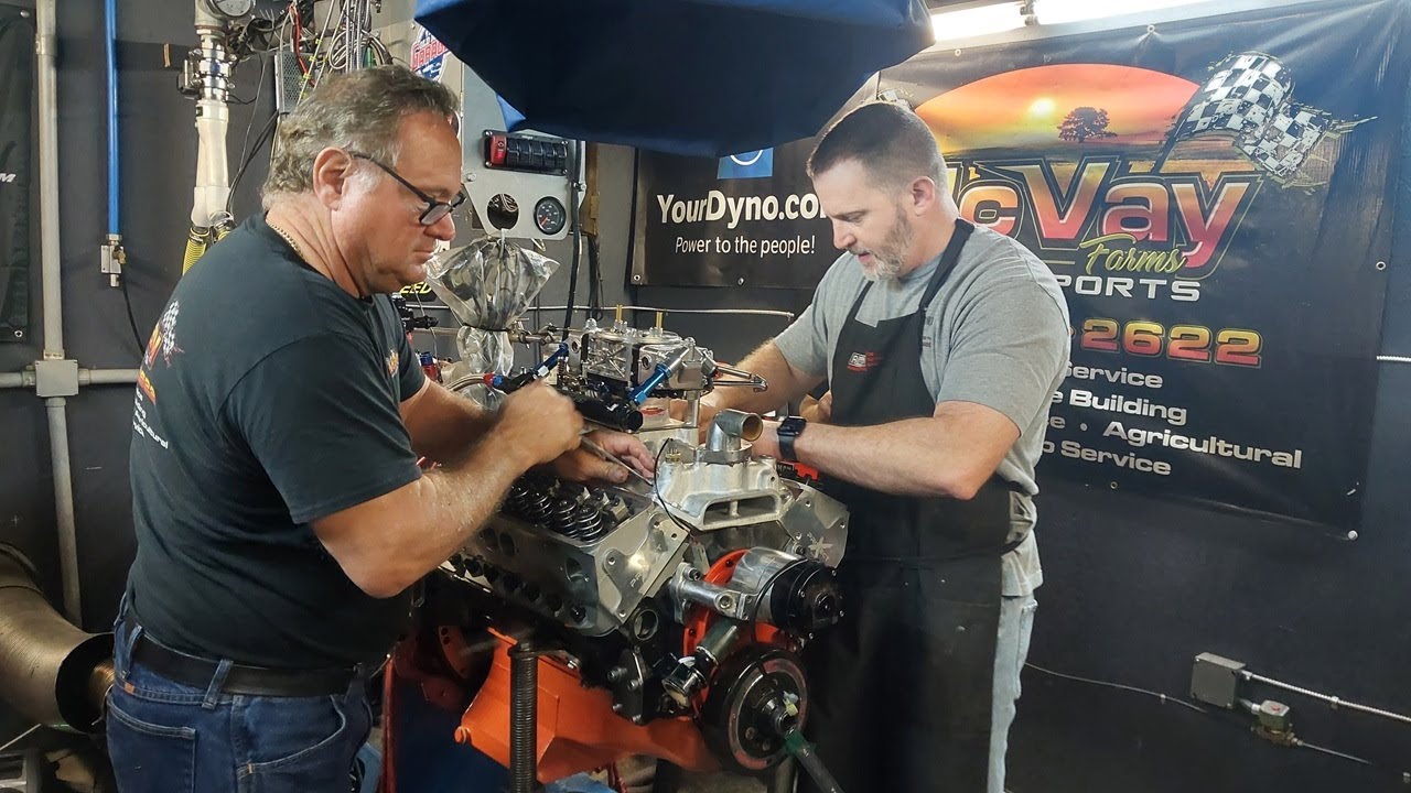 UNCLE BOB 427 TIME! Small Block 427 Chevy HEADS and INTAKE testing!