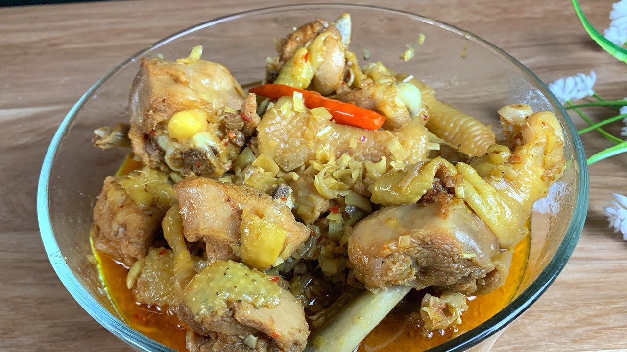 Cách Làm Gà Hầm Sả Nấu Nước Dừa Cực Ngon-Mẹo Nấu Nước Hầm Sánh Trong Ăn Bún | Bếp Nhỏ 365