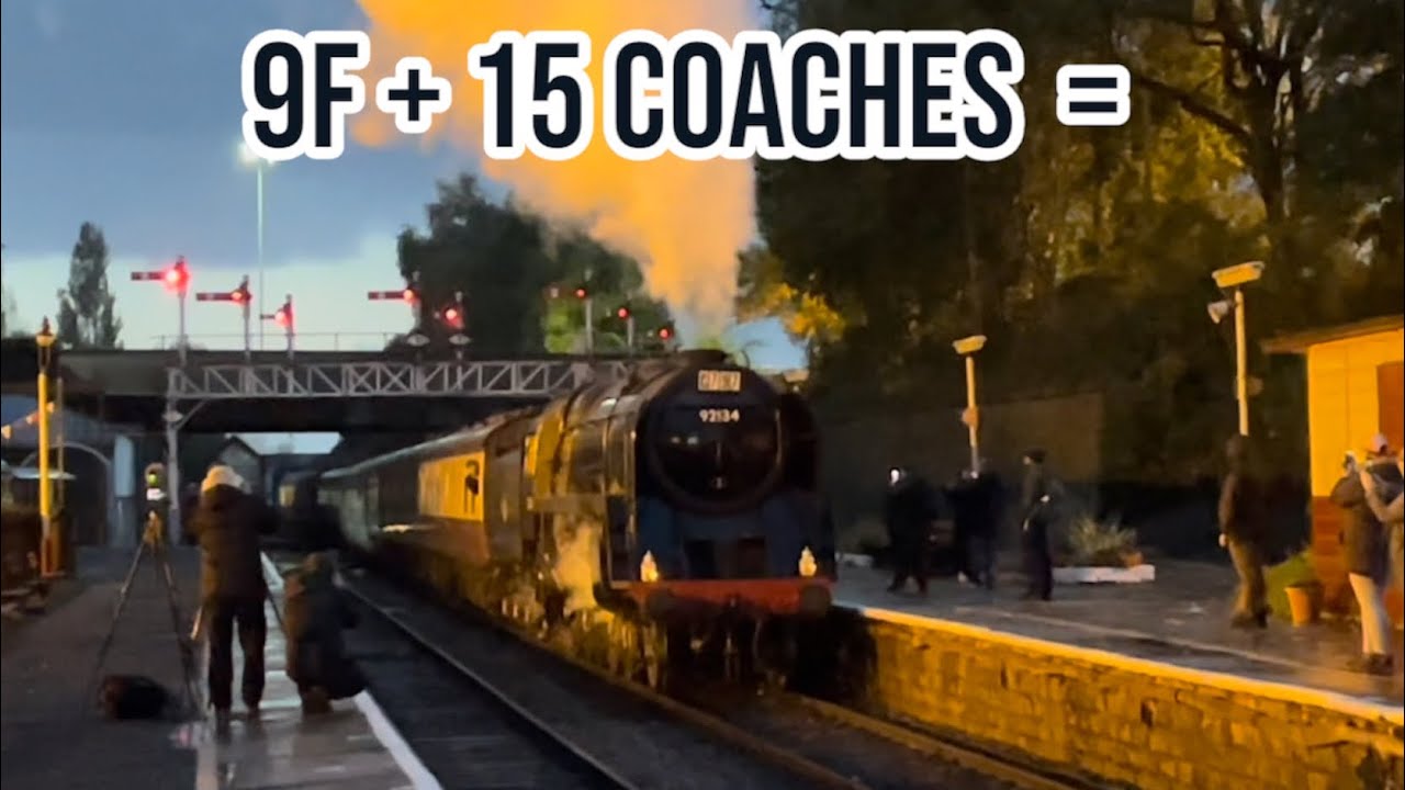Night Runner. ELR Special with 9F 92134 + 15 Coaches + City of Wells. 12/10/24