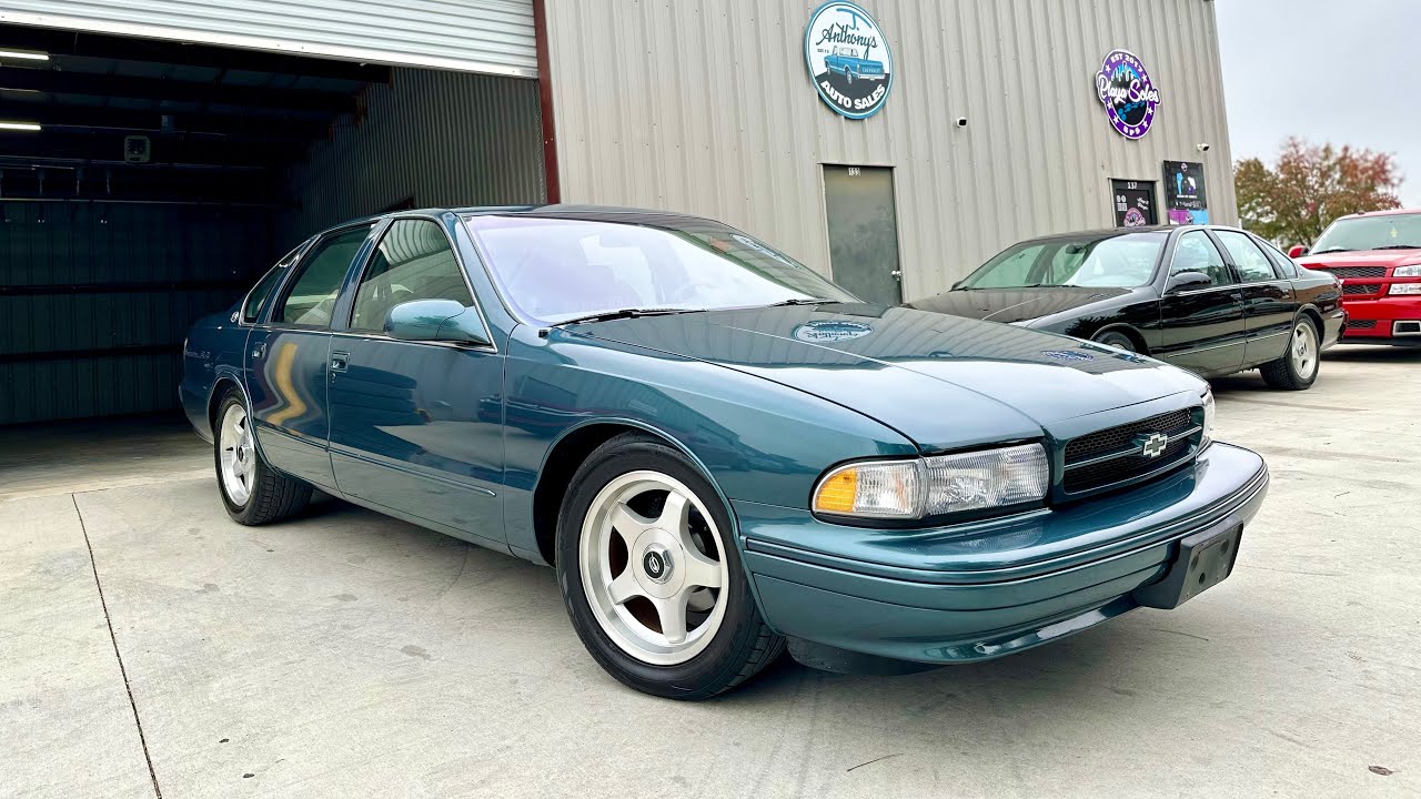 ONE OWNER 1996 CHEVROLET IMPALA SS/SUPER SPORT WITH ONLY 19,000 ORIGINAL MILES!!!
