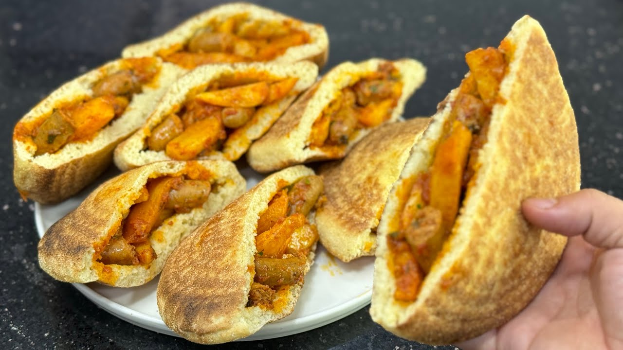 وجدتهم منا طارو بيهم منا😋ميني مطلوع خفيف ريشة وبمقادير مضبوطة محشي بصلصة المرڤاز البنة هبااال🤤