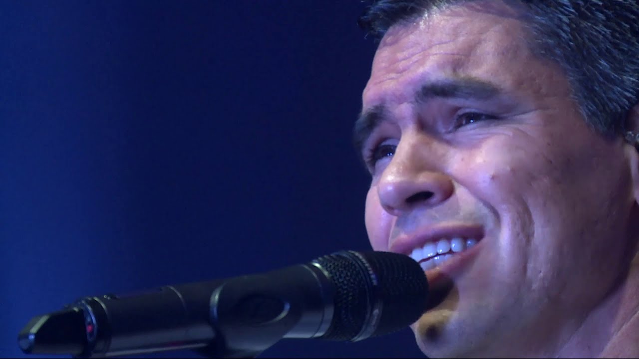 MANDA TU FUEGO - en vivo.