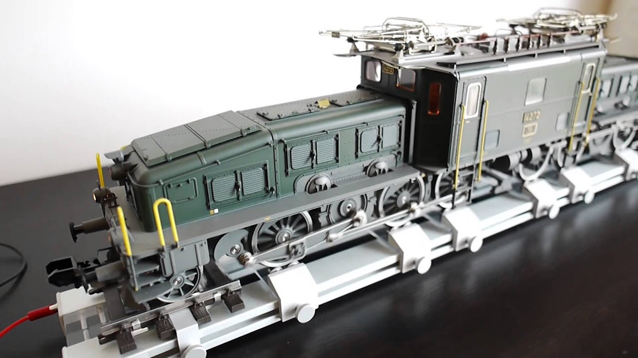 review Märklin Krokodil Spur 1 - CE 6/8 II 14272 - Märklin 55563