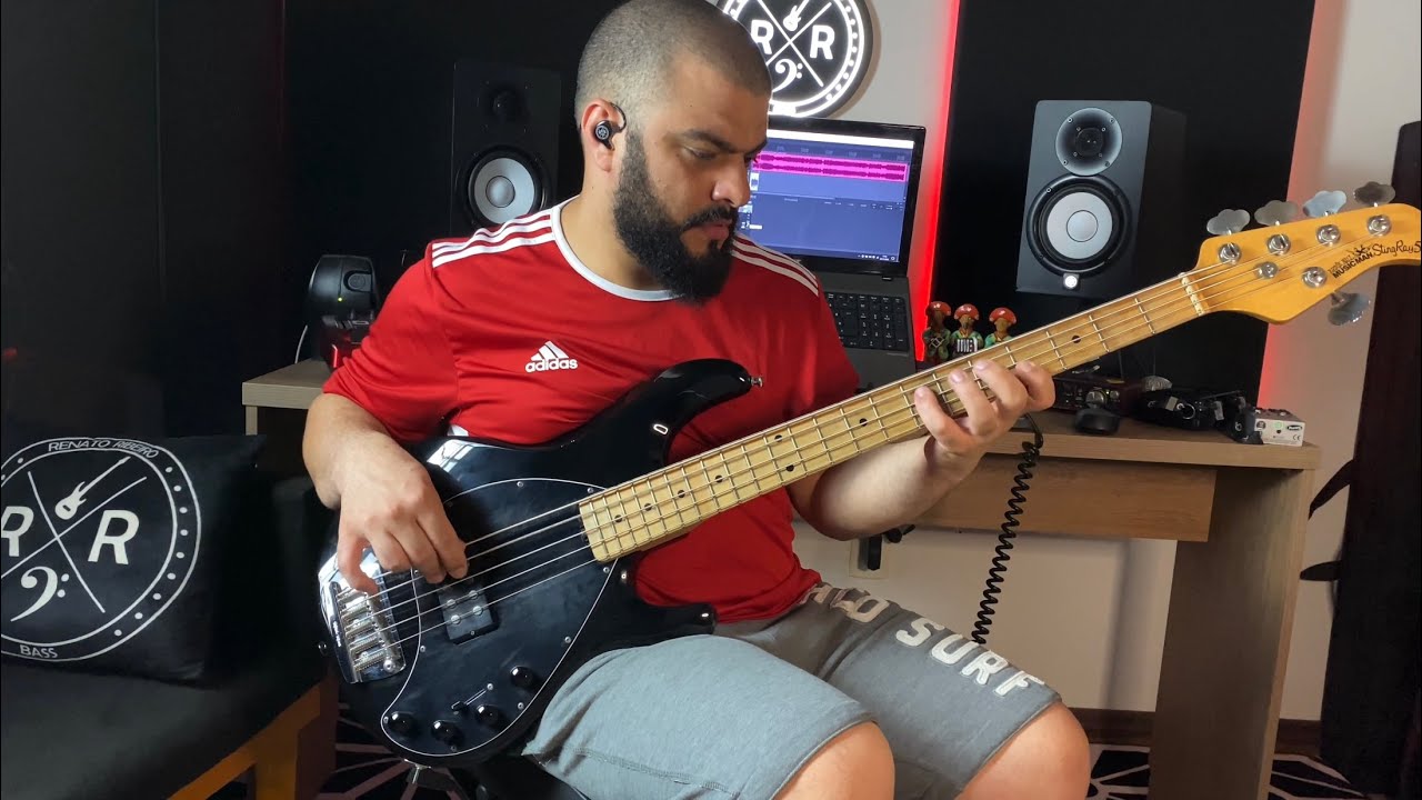 Novinha do Onlyfans- @kadumartinsoficial / Versão @XandAviao / Bass Cover @renatobaixista