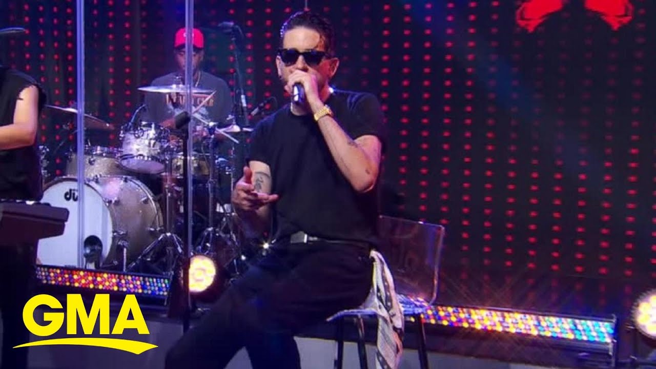 Rapper G-Eazy performs 'Love You Forever'