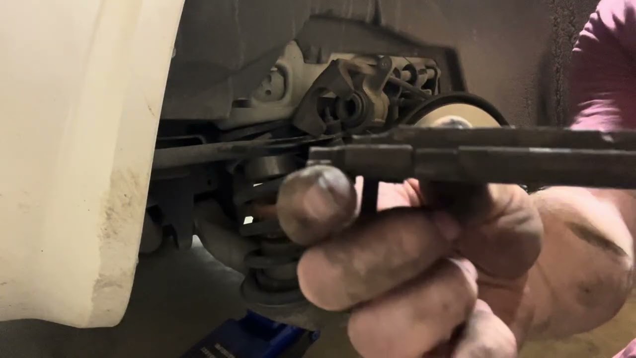 2008-2017 Buick Enclave - How to Change Front & Rear Brakes