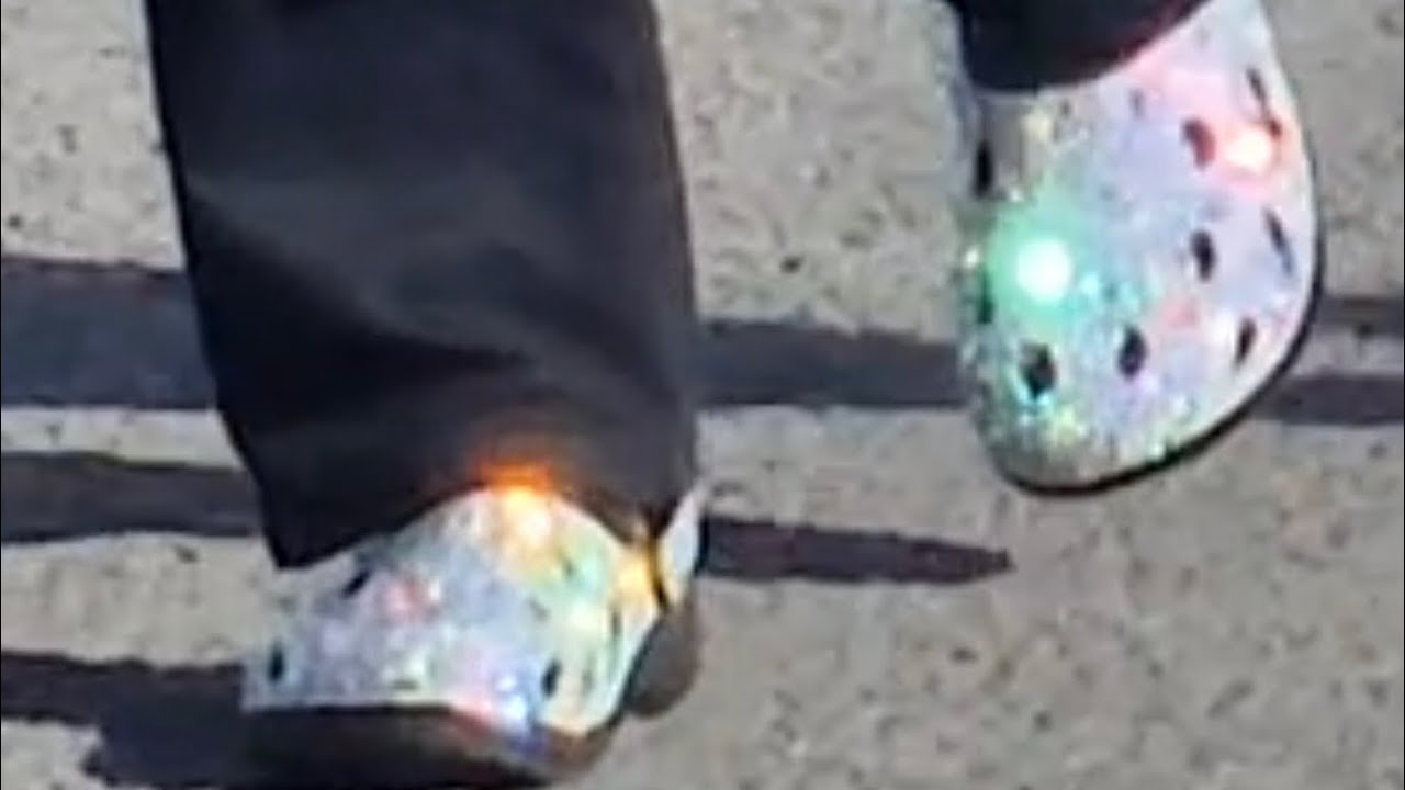 Who Rocks the Sparkly Crocs @Shankill Road Band Parade? #bandparade #sparklycrocs #crocs 