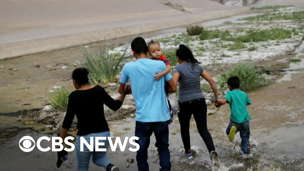Judge approves delay in ending Title 42, policy used to expel migrants at border