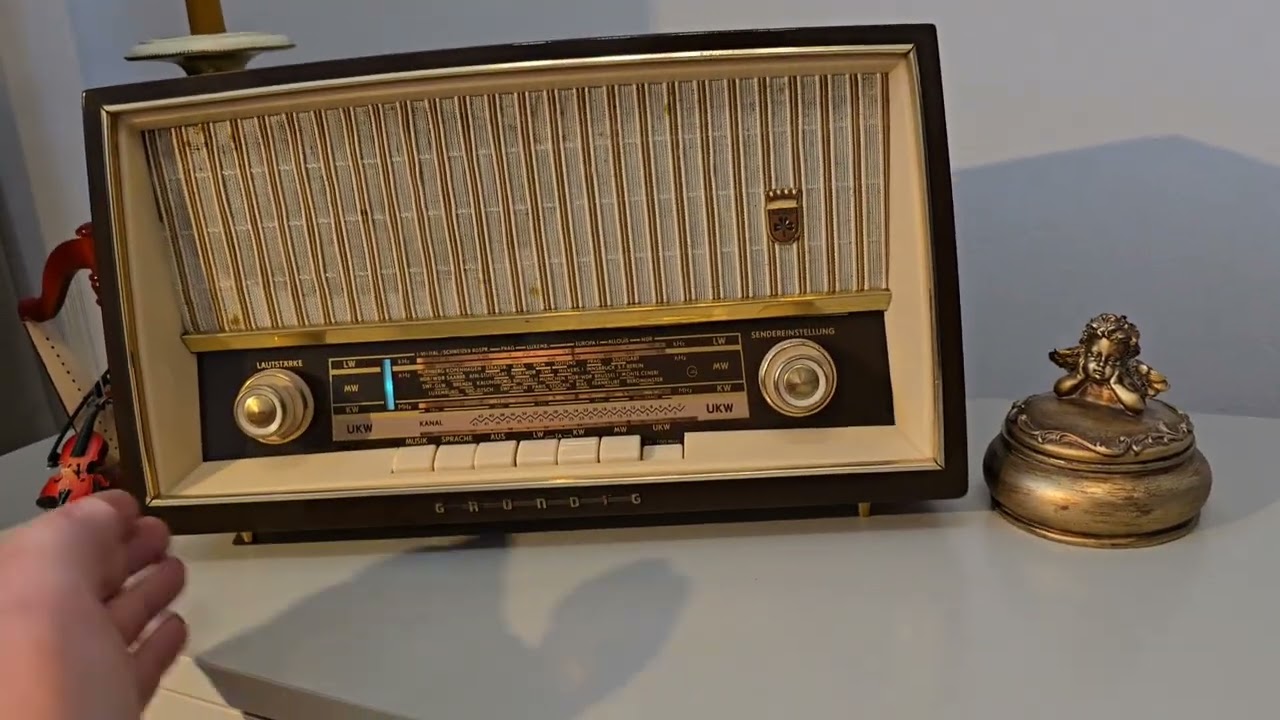 Ламповое радио Grundig Type 2140. #Grundig #vintage 