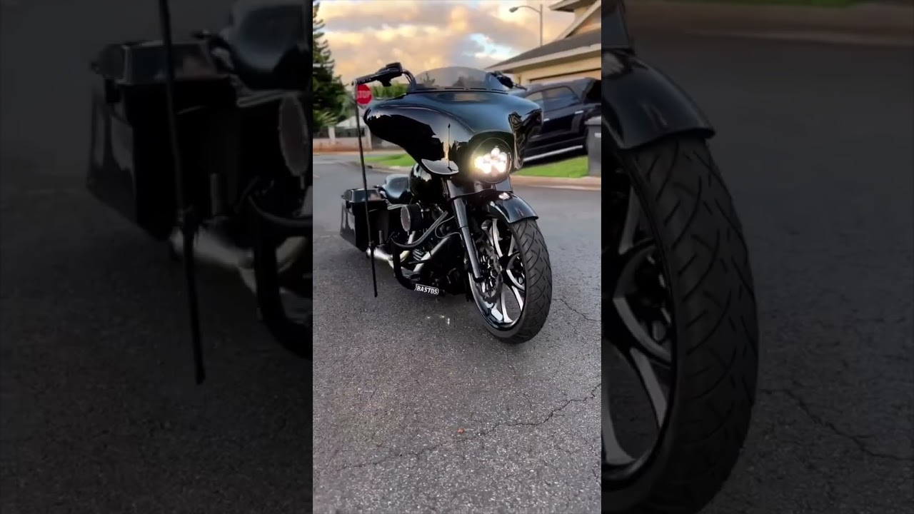 The Black Beauty: A Harley Davidson Street Glide Custom