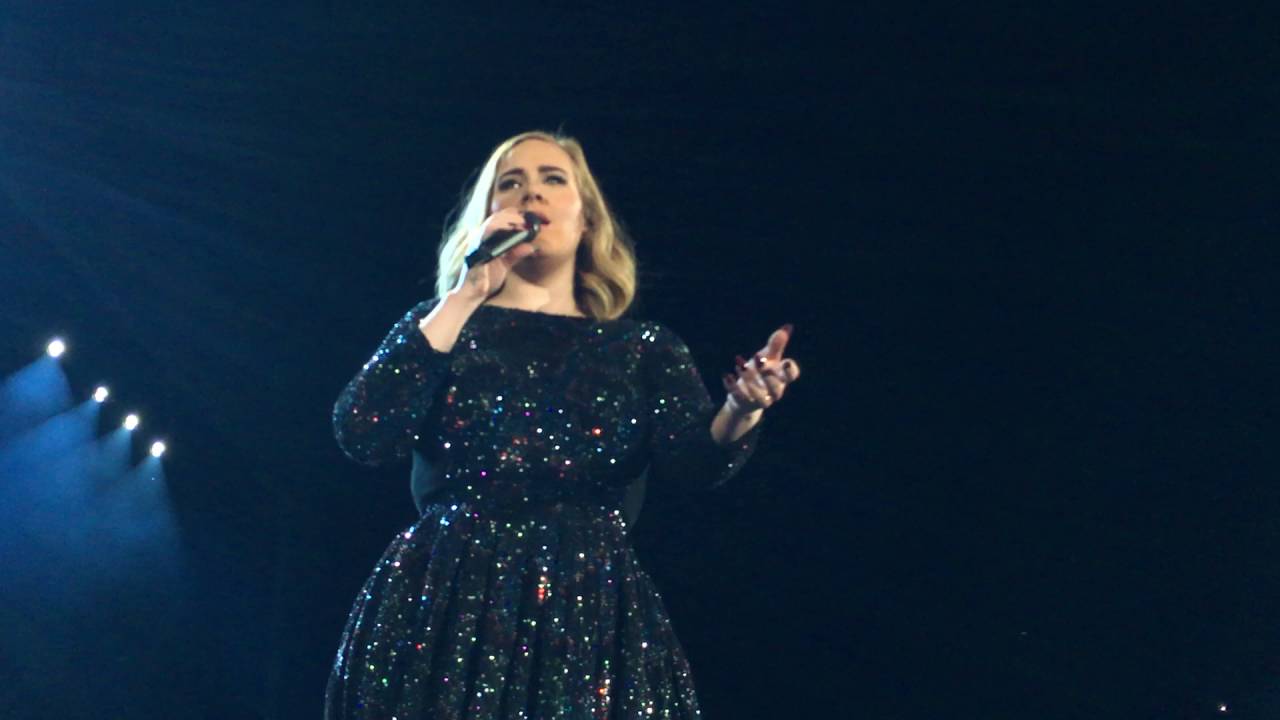 Rolling in The Deep - Adele live in Italy @ Arena di Verona