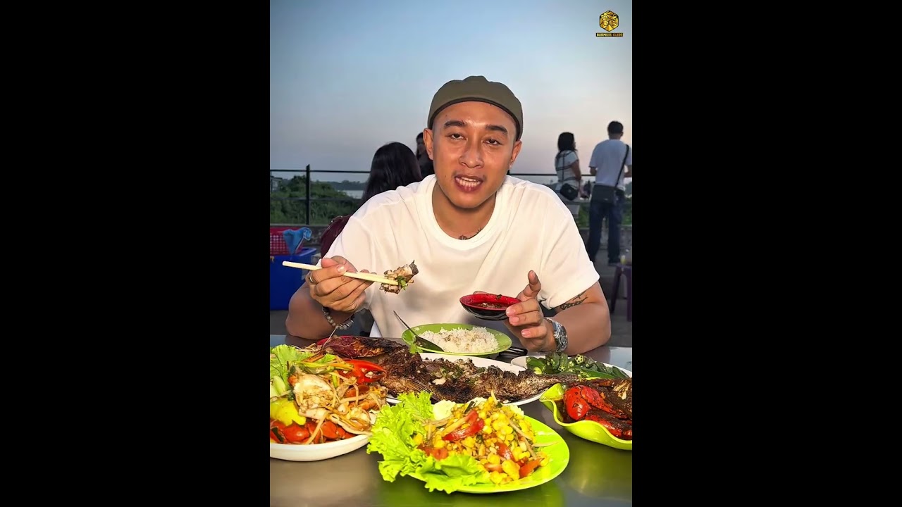 ဗိုလ်တစ်ထောင်ကမ်းနားက မမကြီးငါးကင်