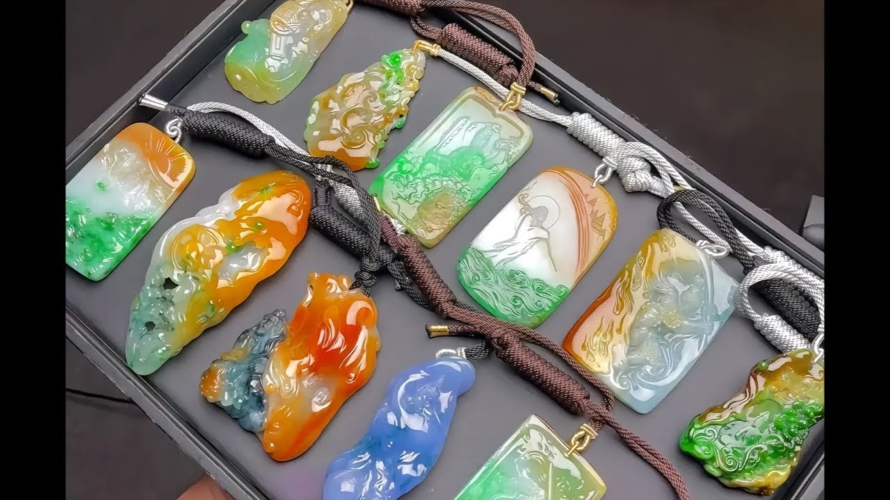 2月2號下午班毛哥“小姨子珠宝”正在直播！工廠翡翠一手貨源一定也是批發價#綠a翡翠 #jade #手藝人#毛哥精選翡翠#古玉收藏 #綠a翡翠 #訂製翡翠 #流量#民间手艺人