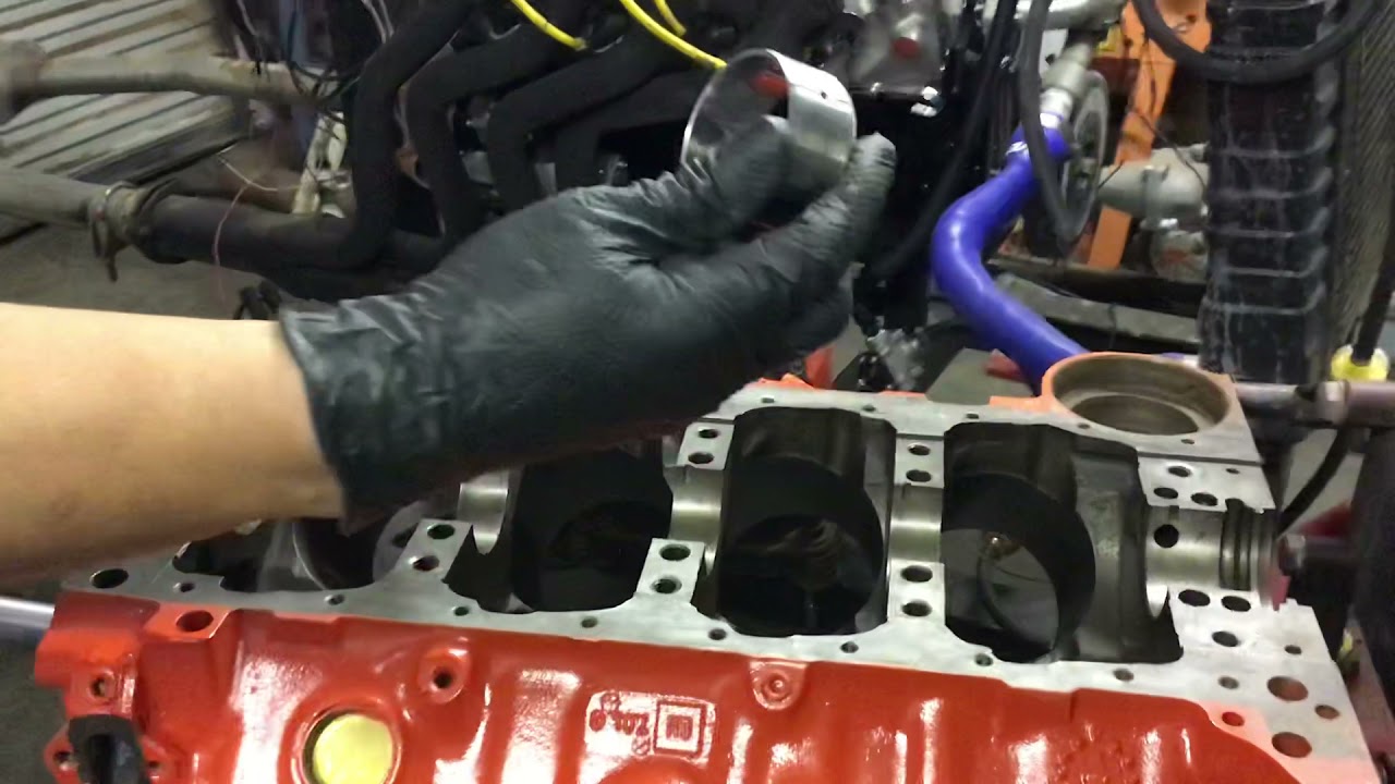 How to install cam bearings