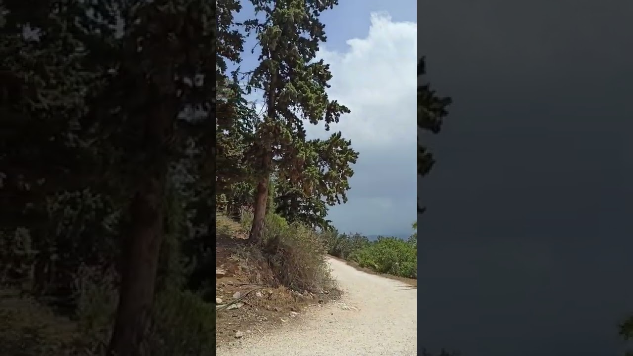 Hiking from the wild beach of Arvanitia to the wild beach of Karathona👣👣👣