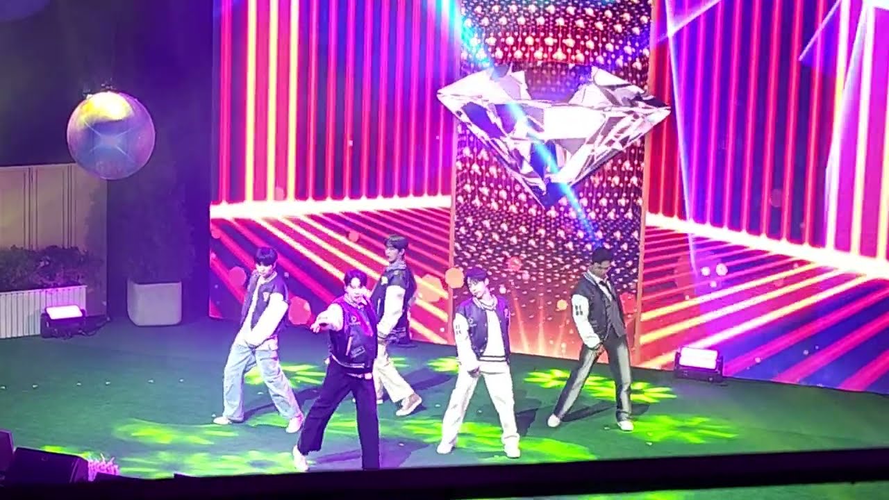 Oneus - Baila Conmigo (Spanish ver.)  / Between Earth & Moon Pt. 2 / 240106