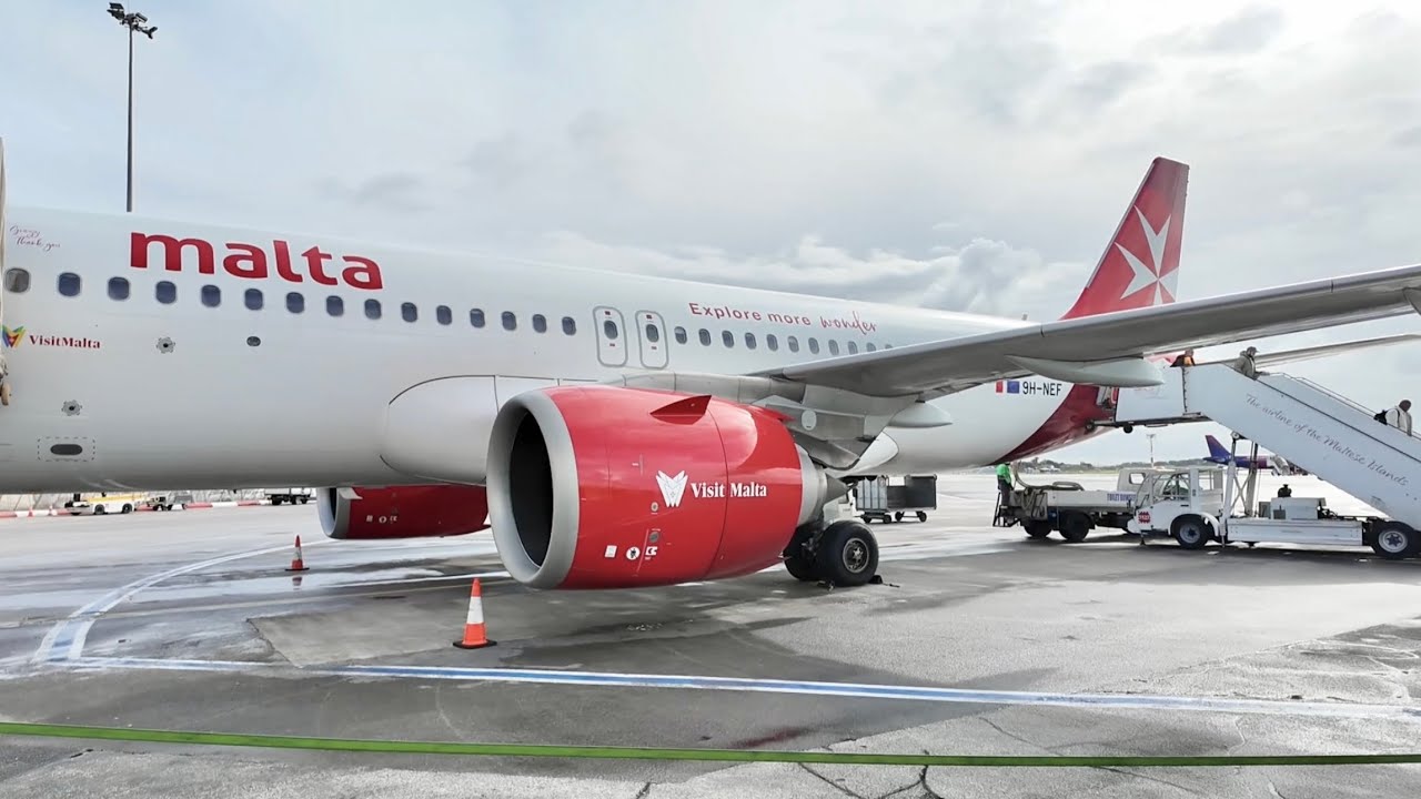Завершение поездки в Италию и перелет — авиакомпания KM Malta в деревню Меллиха на Средиземном море