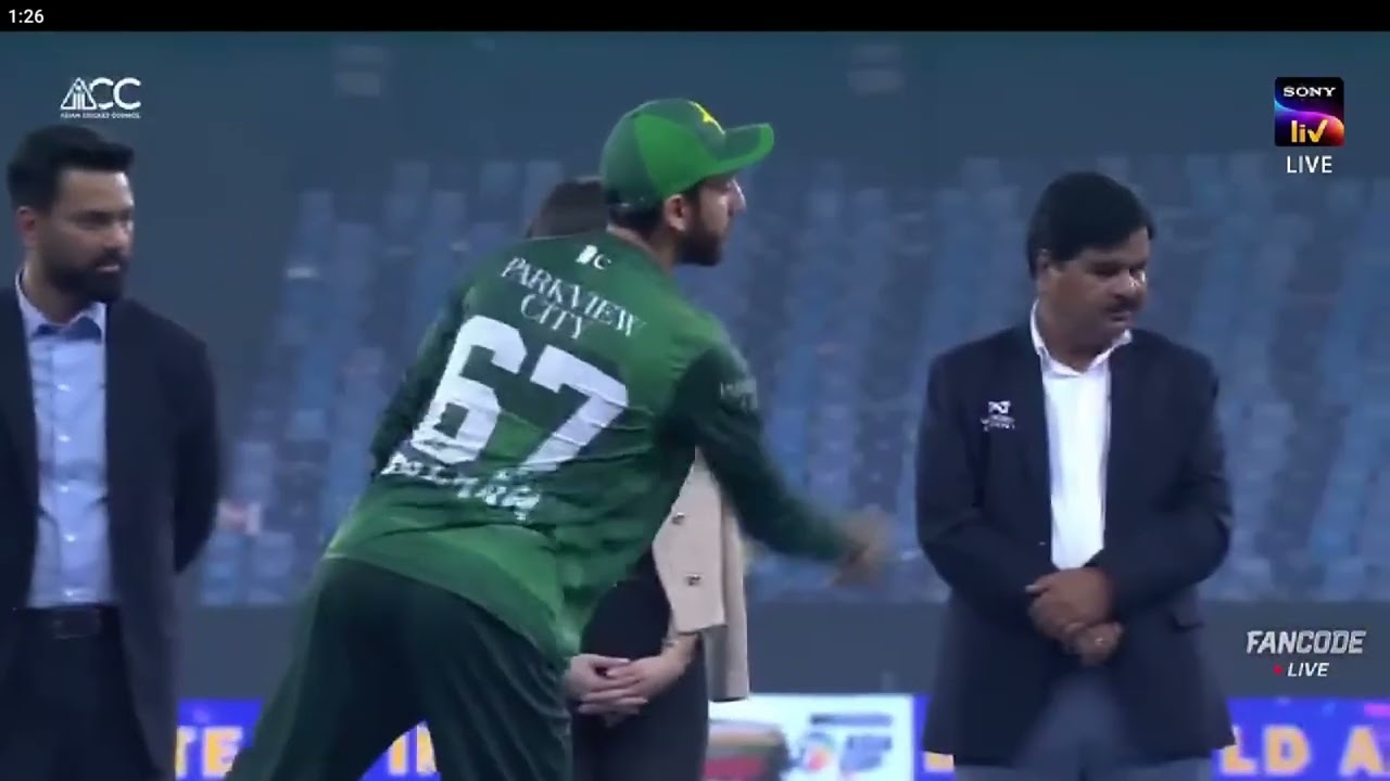 Drama at AsiaCup! India won, but Salman Agha throws away runners-up cheque! #asiacup2025 #indvspak