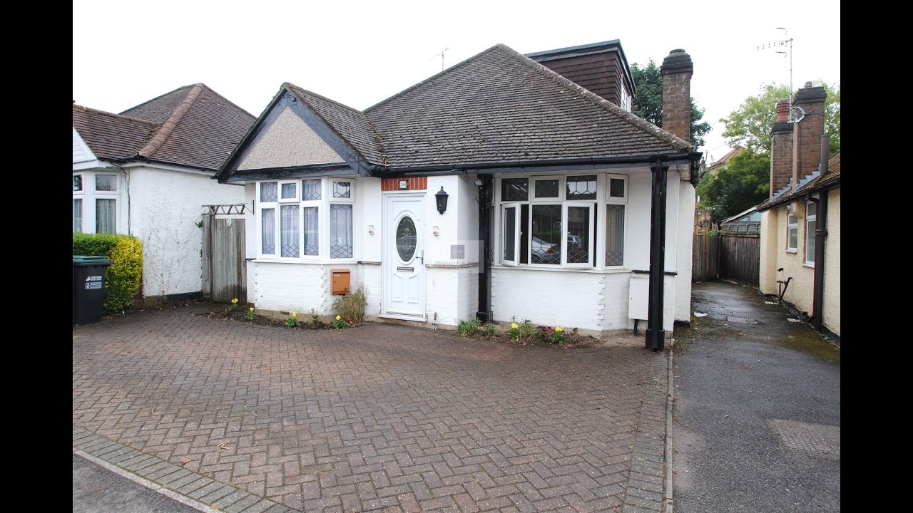A Four Bedroom Detached Chalet Bungalow