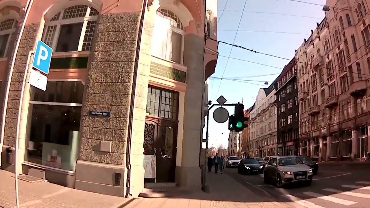 Бривибас от памятника свободы до моста вэф Riga