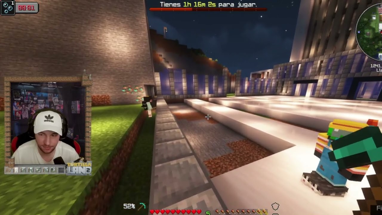 Reborn trollea a Auron, éste se enoja y le dice que se vaya a jugar a los Sims -Tortillaland2